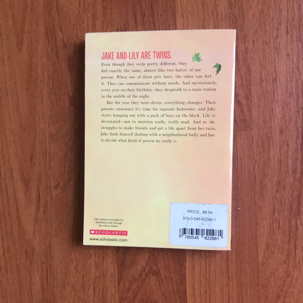 Chapter book bundle - Picture 5 of 7